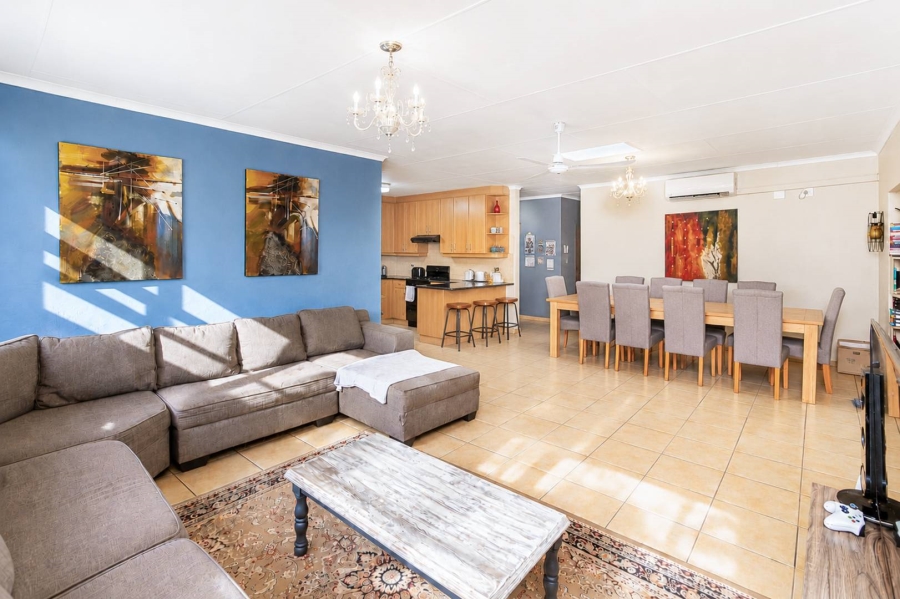 3 Bedroom Property for Sale in Melodie North West